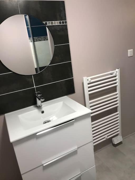 Maison Chaleureuse Au Centre Ville Nérac Esterno foto